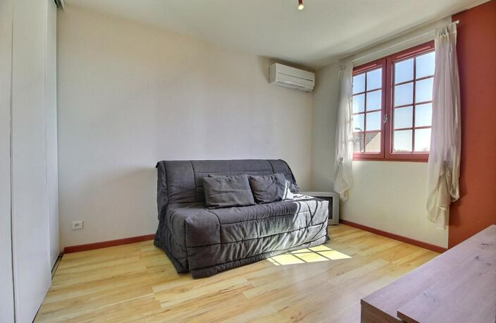Maison individuelle, 4 chambres sur sous-sol total avec jardin — photo 5