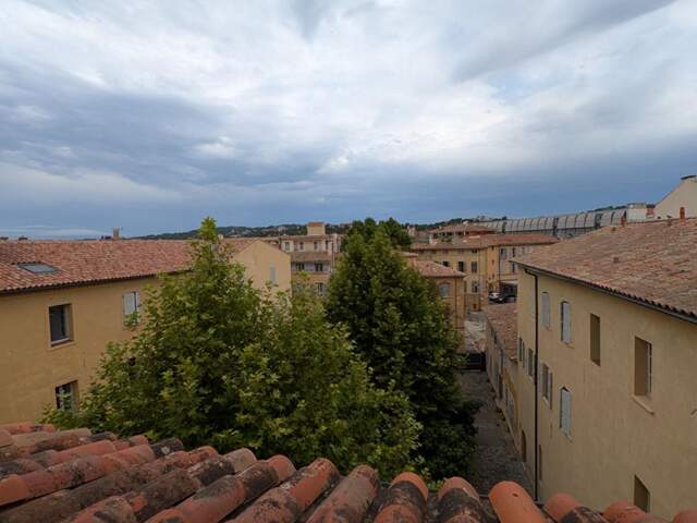 Aix en Provence centre ville T3 avec parking privatif — photo du bien
