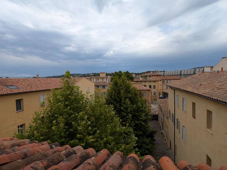 Aix en Provence centre ville T3 avec parking privatif — photo 1