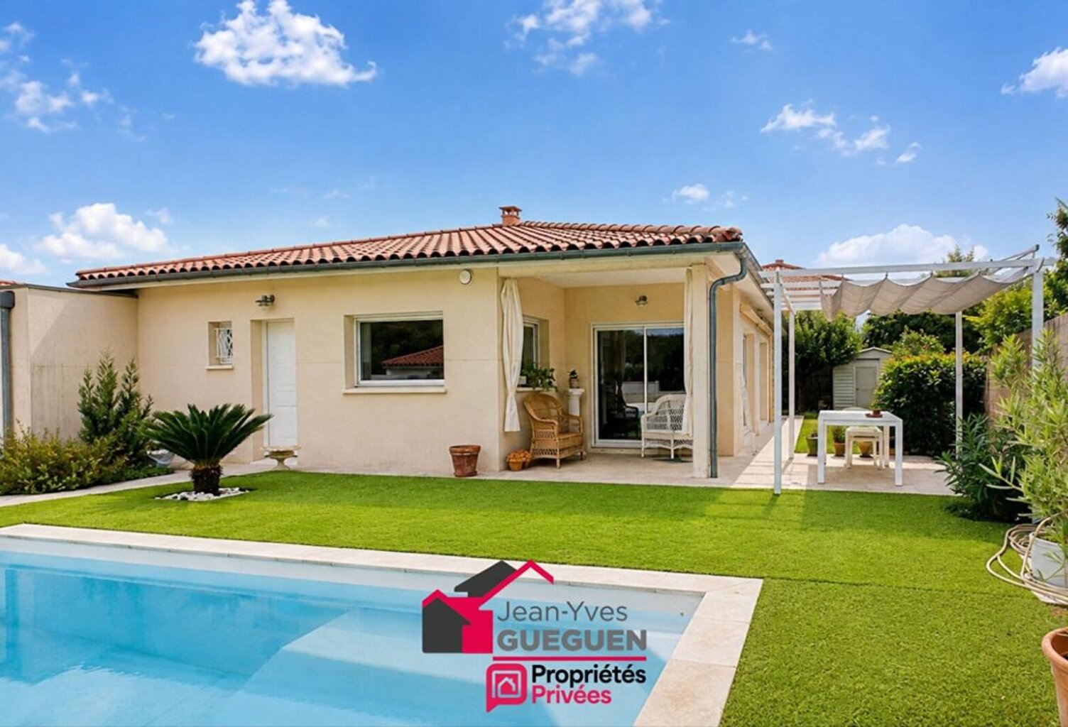 MAISON T5 PLAIN-PIED 132 M² AVEC PISCINE AU CALME AVEC VUE EXCEPTIONNELLE — photo 1
