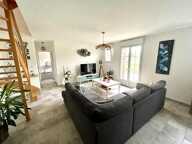 ENSEMBLE IMMOBILIER DE DEUX BATISSES , sur Bénouville — photo 2