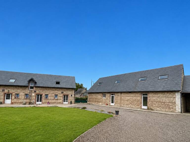 ENSEMBLE IMMOBILIER DE DEUX BATISSES , sur Bénouville — photo 1