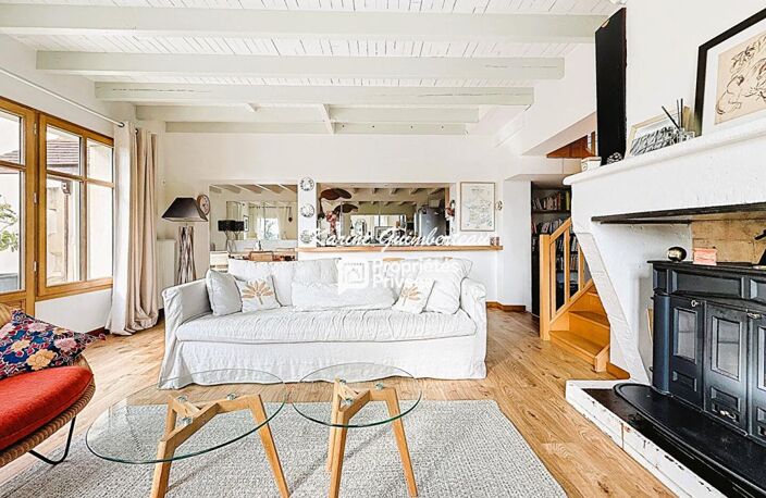 Maison en pierre avec vue, 4 chambres, petit garage, jardin — photo 3