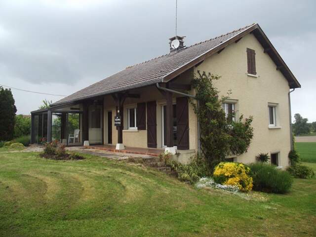 Belle maison de plain pied — photo du bien