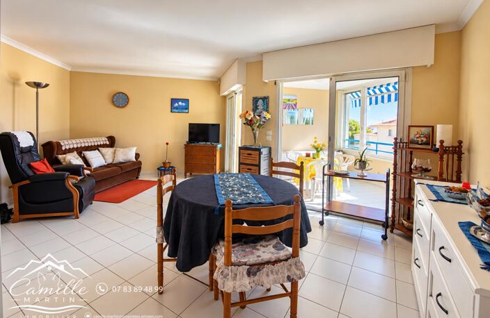SAINT-RAPHAËL - BOULOURIS - APPARTEMENT 2/3 PIÈCES AVEC LOGGIA, PISCINE ET GARAGE DOUBLE - PLAGES ET PORT À PIED — photo 3
