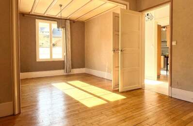 Maison 7 pièce(s) 128 m²  HYPER-CENTRE de NOYON  - 5 chambres et Garage — photo du bien