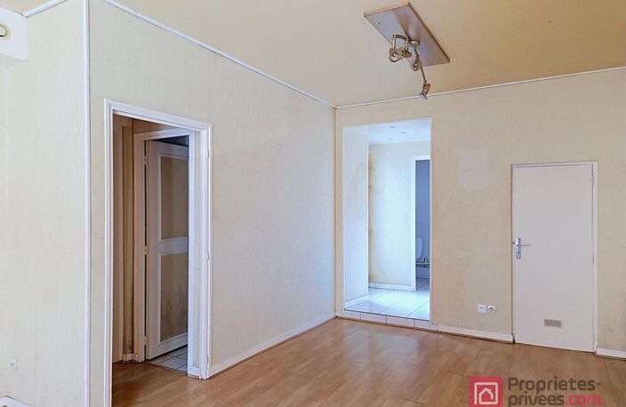 Appartement en rez-de-chaussée avec cour et 2 stationnements — photo 4