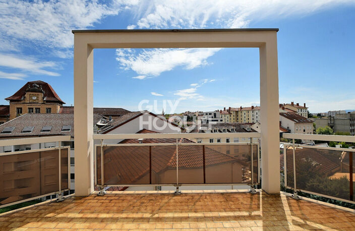 MONTCHAT-  Dernier étage, appartement T6 de 133 M² , GRANDE TERRASSE VUE DÉGAGÉE, Lyon 3ème (69003) — photo 2