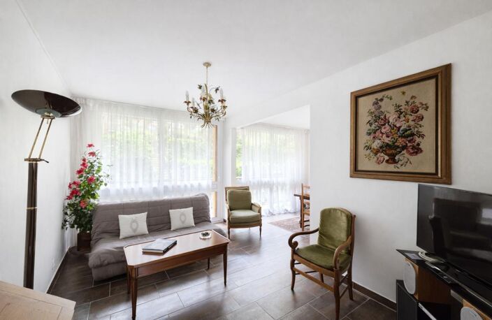 Appartement Fontenay Le Fleury 3 pièce(s) 55 m2 — photo 3