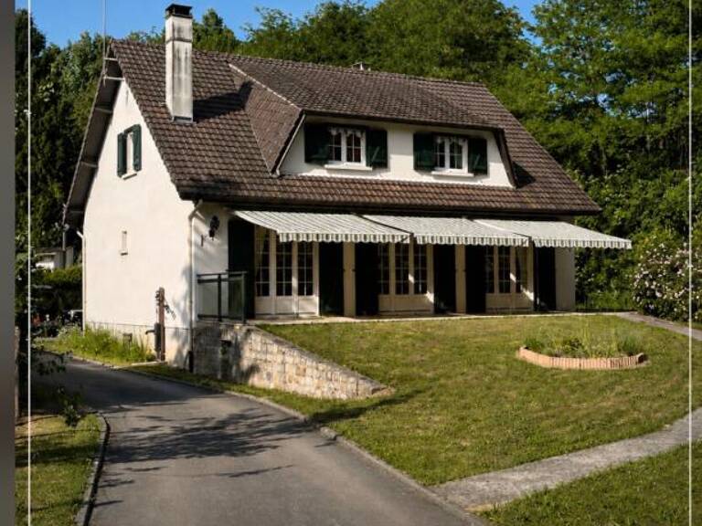 Maison à Noyon 6 pièce(s) 139m²  - Sous-Sol et jardin — photo 1