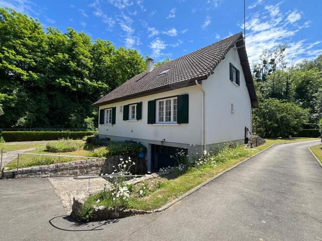Maison à Noyon 6 pièce(s) 139m²  - Sous-Sol et jardin — photo du bien