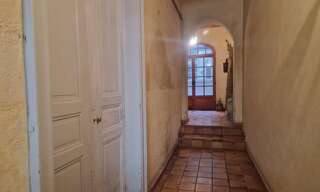 Maison 9 Pièces 264 m² à vendre à Arles (13200)