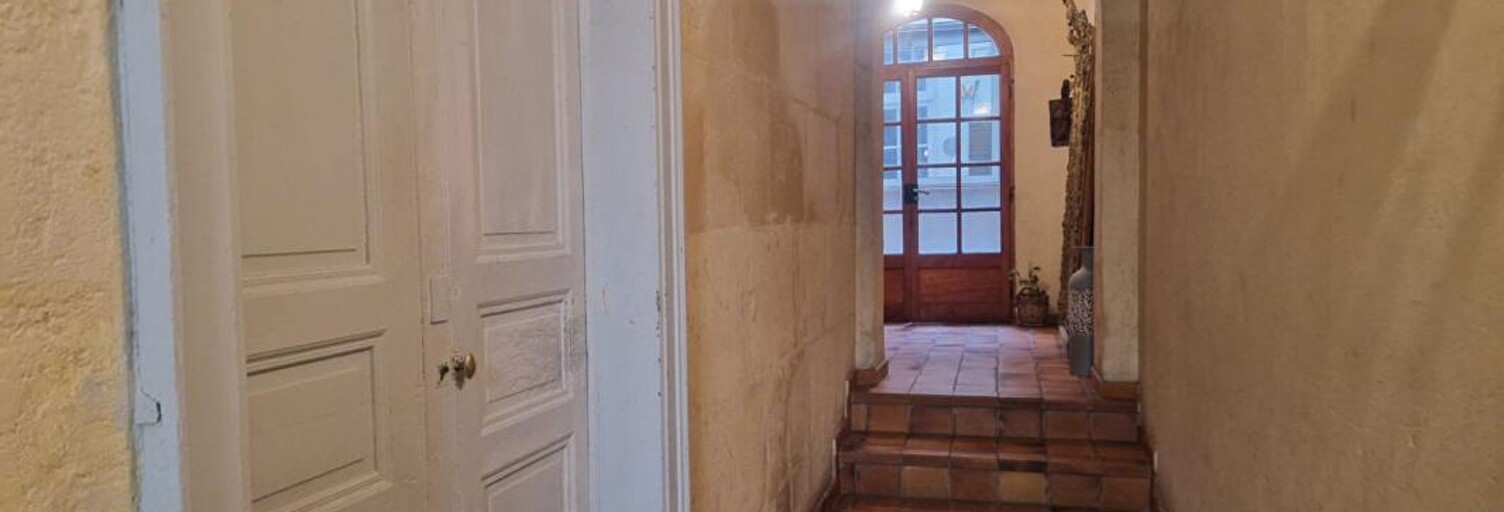Maison 9 Pièces 264 m² à vendre à Arles (13200)