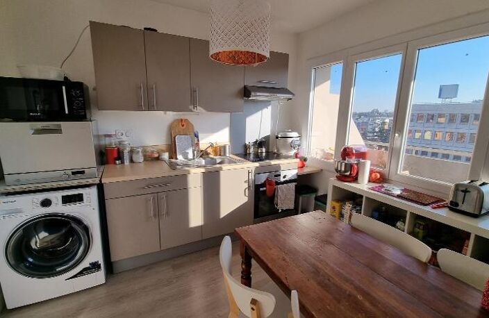 Location appartement 2 pièces 48 m² à Valence (26000) — photo 3