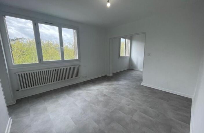Location appartement 2 pièces 37 m² à Valence (26000) — photo 2