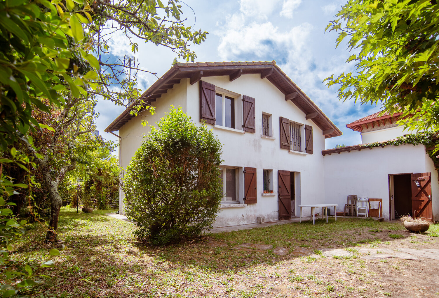 BAYONNE   QUARTIER DES ARÈNES   MAISON AVEC JARDIN SUR PARCE — photo 1