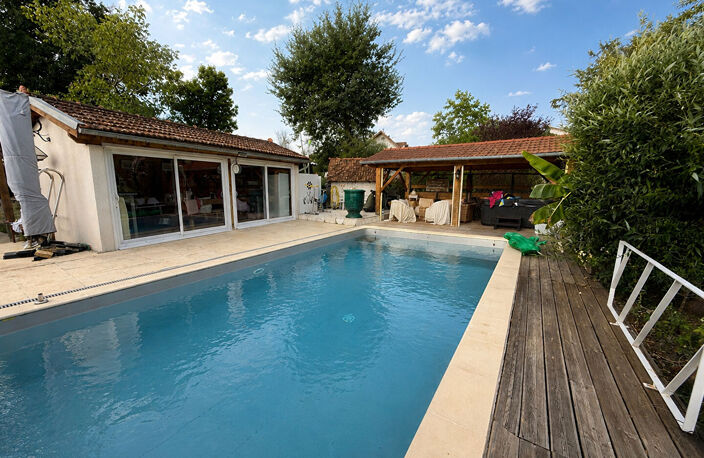 VENTE PROPRIETE 15 KM ROANNE 7 PIECES 200 M² — photo 2