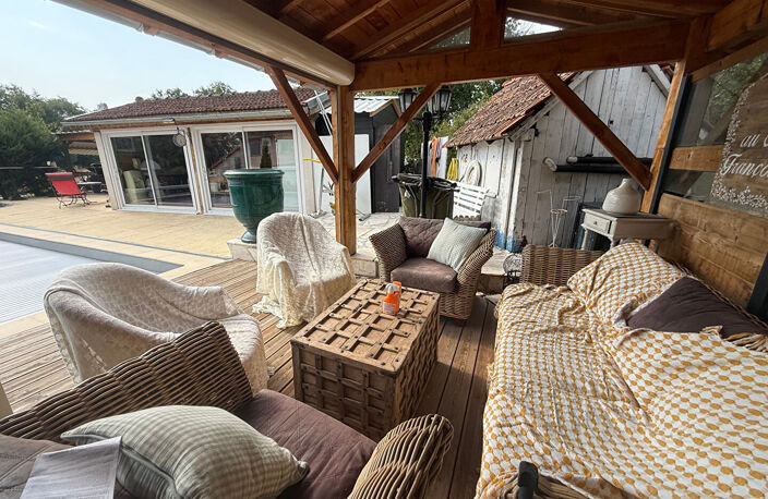 VENTE PROPRIETE 15 KM ROANNE 7 PIECES 200 M² — photo 5