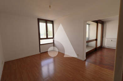 Appartement 4 pièces 107000 €