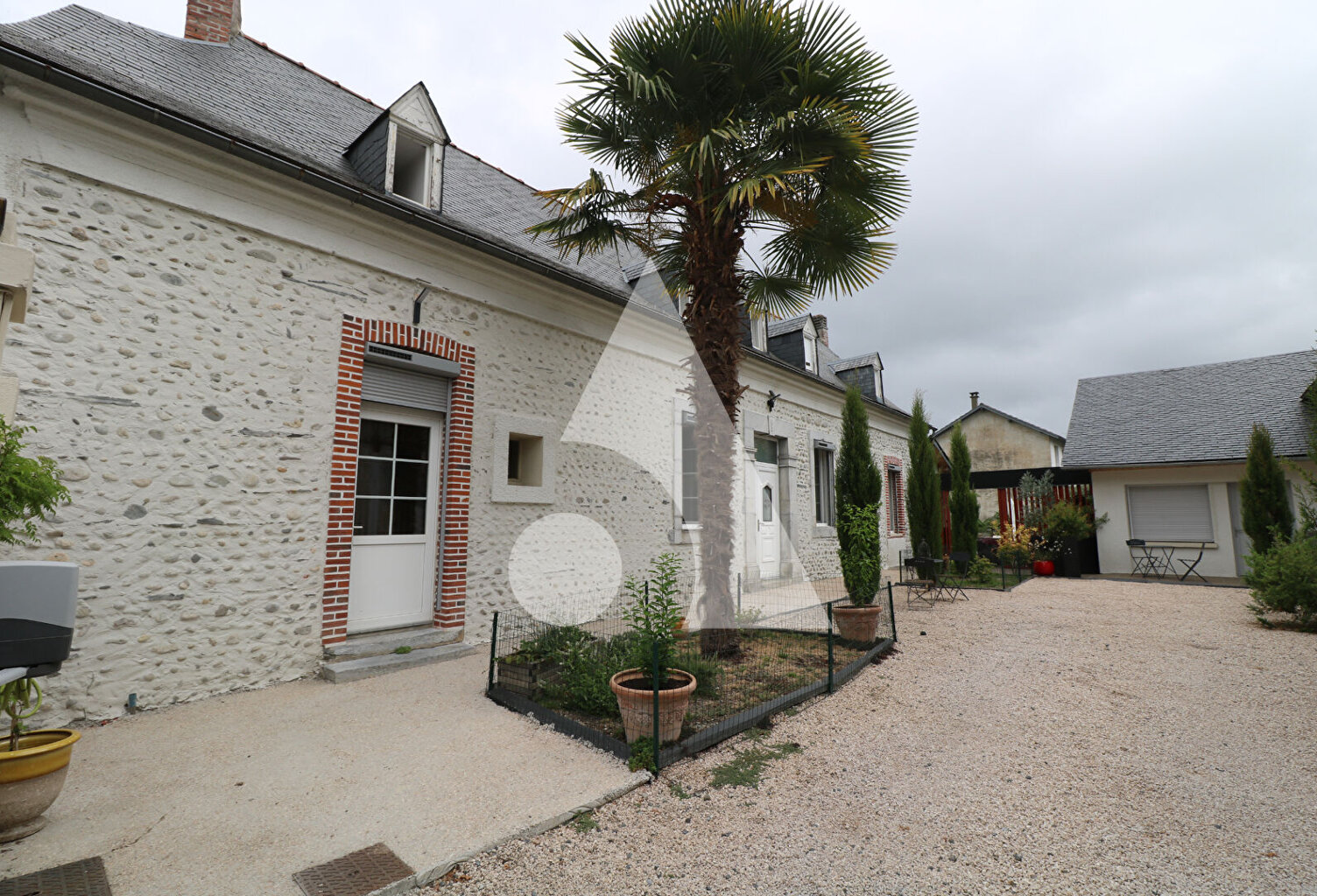 Bigourdane entièrement rénovée de 8 pièces avec T2 totalisant 205.71 m² — photo 1