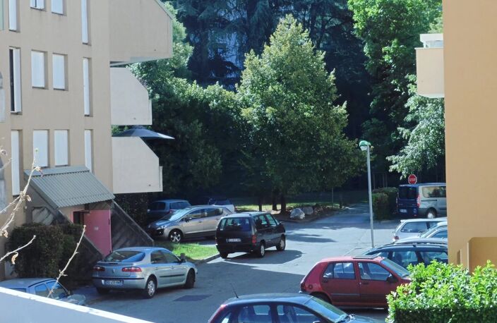 Echirolles Allée Copernic — photo 3