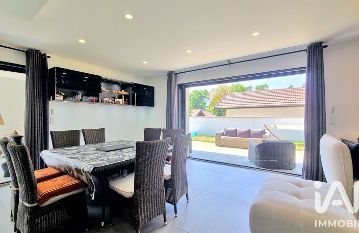 Vente Maison/villa 8 pièces — photo 3