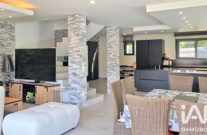 Vente Maison/villa 8 pièces — photo 5