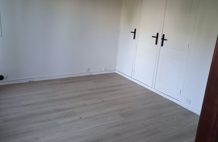 Vente Maison de village 5 pièces — photo 4
