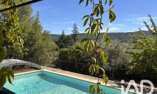 Maison 8 Pièces 180 m² à vendre à Rustrel (84400)