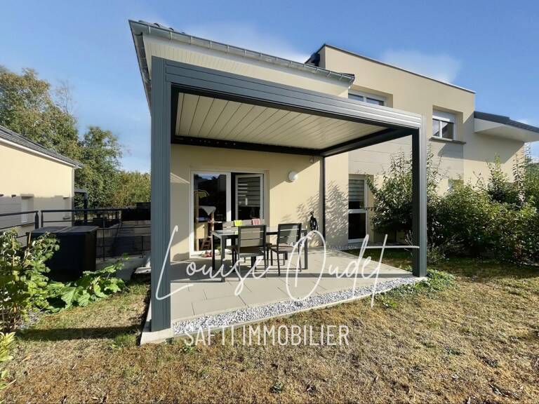 Découvrez ce duplex récent à Serre-les-Sapins — photo 1