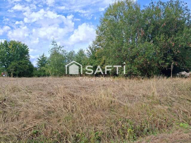 Terrain, constructible — photo du bien