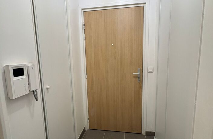 Vente Appartement 3 pièces — photo 2
