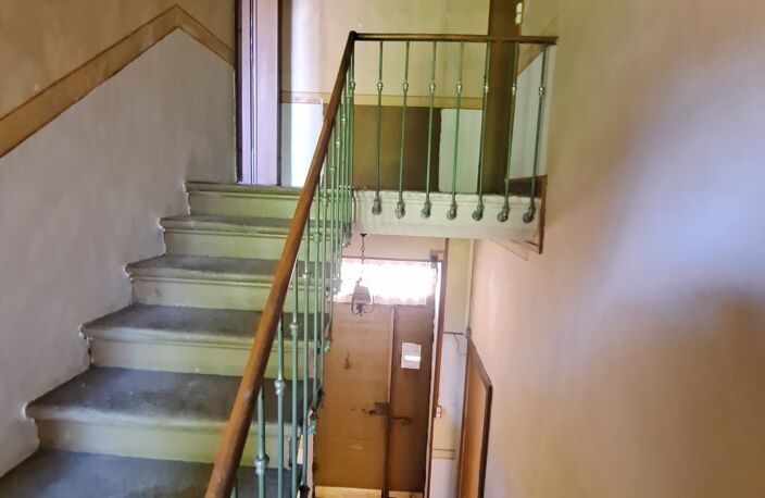 Vente Maison/villa 7 pièces — photo 2
