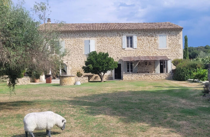 Exclusivité - Mas de 385m²  dans la campagne de Suze La Rousse — photo 3
