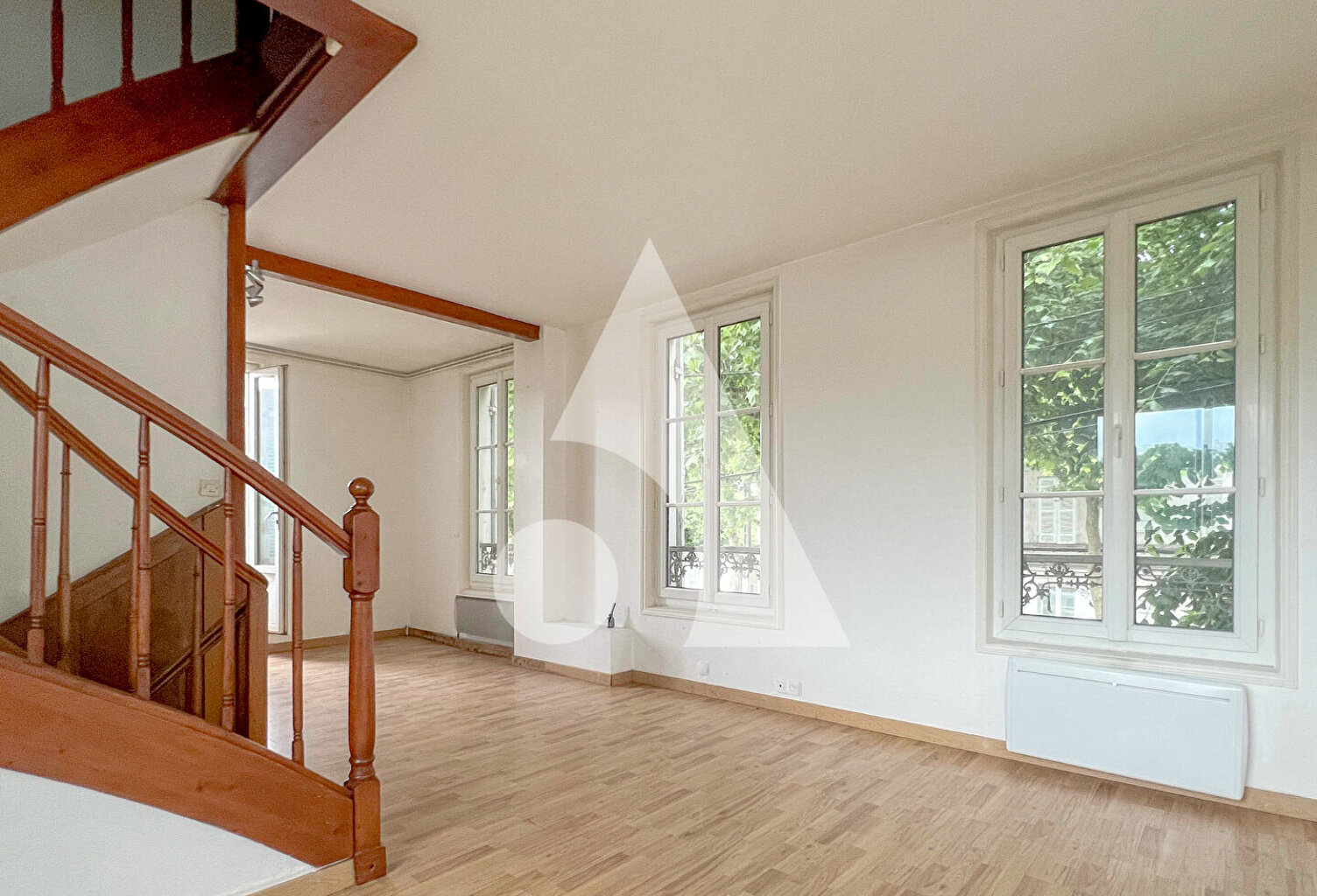 SAINTES rive gauche- Duplex terrasse à aménager - Saint Eutrope — photo 1