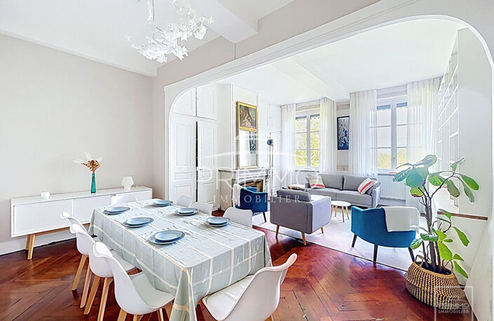LYON 4E - APPARTEMENT FAMILIAL DE 148 M² - VUE DÉGAGÉE SUR LE RHÔNE ET LE PARC - CHARME DE L'ANCIEN — photo 3