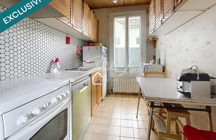 MAISON FAMILIALE 4 P AVEC RDJ AMENAGE, GARAGE ET GRAND JARDIN — photo 3