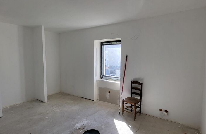 Ensemble immobilier à rénover centre bourg — photo 2