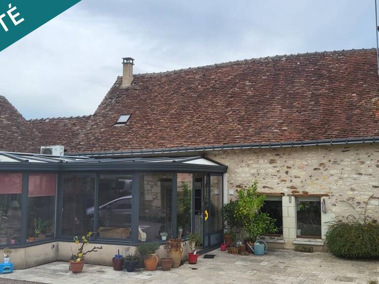 Corps de ferme avec 6 hectares — photo 1