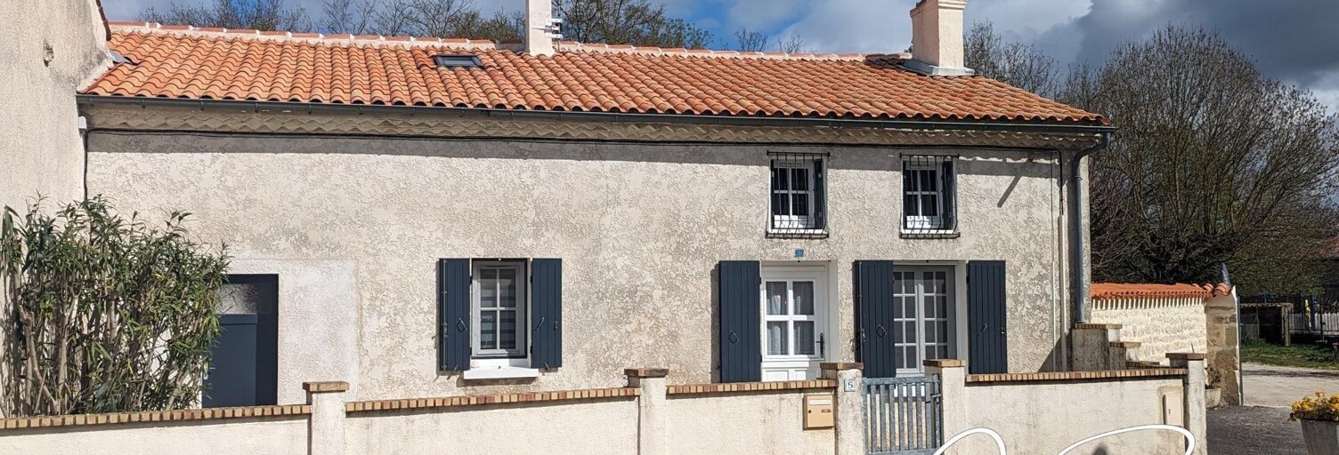 Maison 7 Pièces 128 m² à vendre à Les Églises-d'Argenteuil (17400)