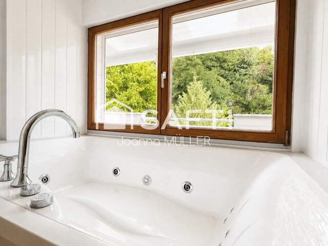 Villa d'architecte de 235 m² sur 8 ares, dans les hauteurs de BRUNSTATT — photo du bien