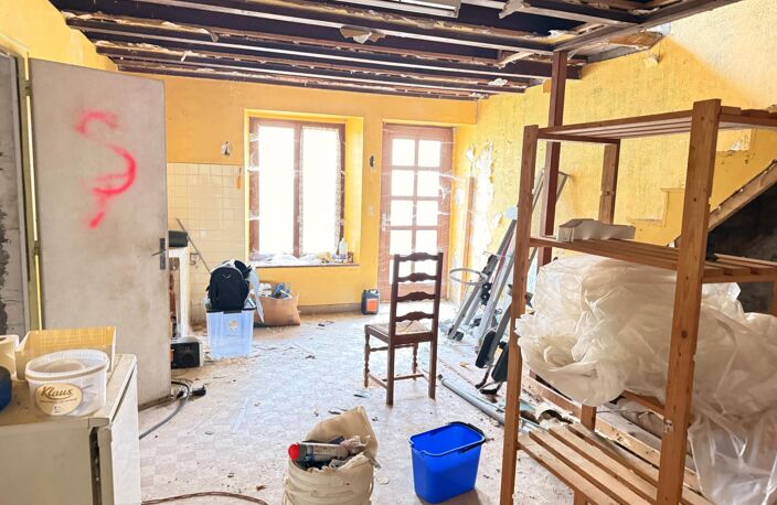 Ensemble immobilier de 159 m2 à rénover en totalité — photo 3