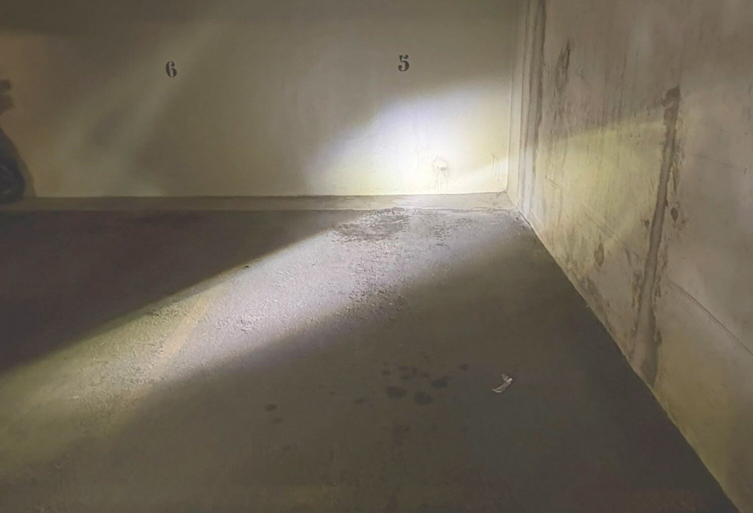 Vente Parking 11 m&sup2; — photo 1