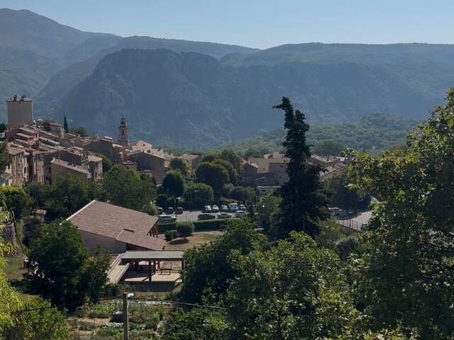 Vente Terrain à bâtir 3 340 m&sup2; — photo du bien