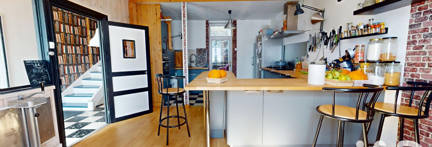 Maison 7 Pièces 111 m² à vendre à Pont-de-Buis-lès-Quimerch (29590)