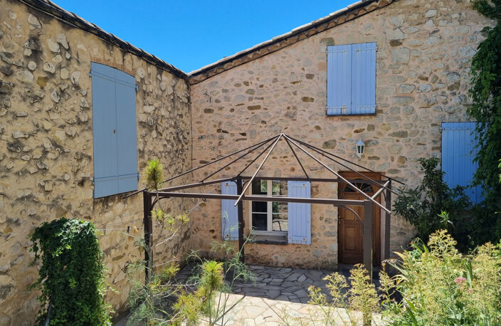 Maison de village avec terrasses — photo 2