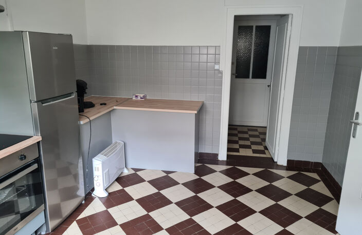 maison de village avec 3 chambres — photo 2