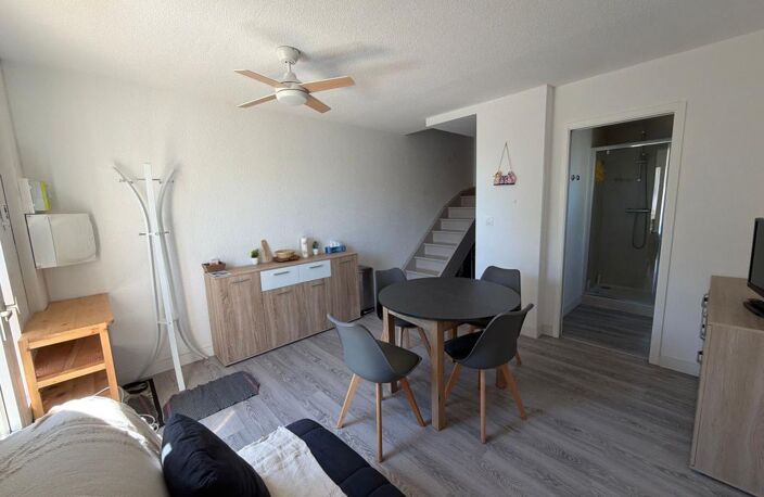 À Vendre - Marseillan plage  - 🌊 Villa rénovée à 200 m de la mer – Résidence avec piscine — photo 2
