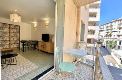 Appartement 3 pièces 880 €