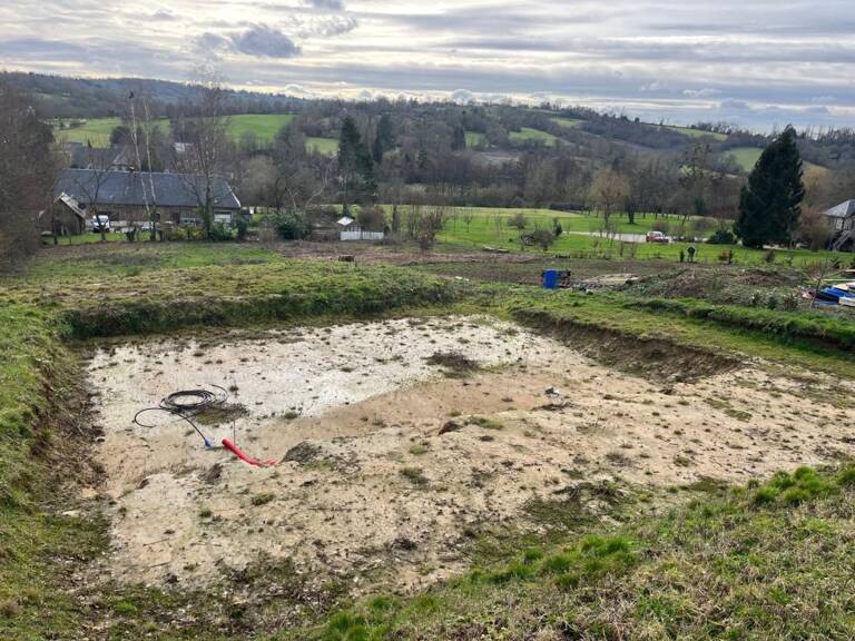 Terrain à vendre viabilisé de plus de 2100 M2 vue dégagé au calme Bonneville la louvet — photo 1